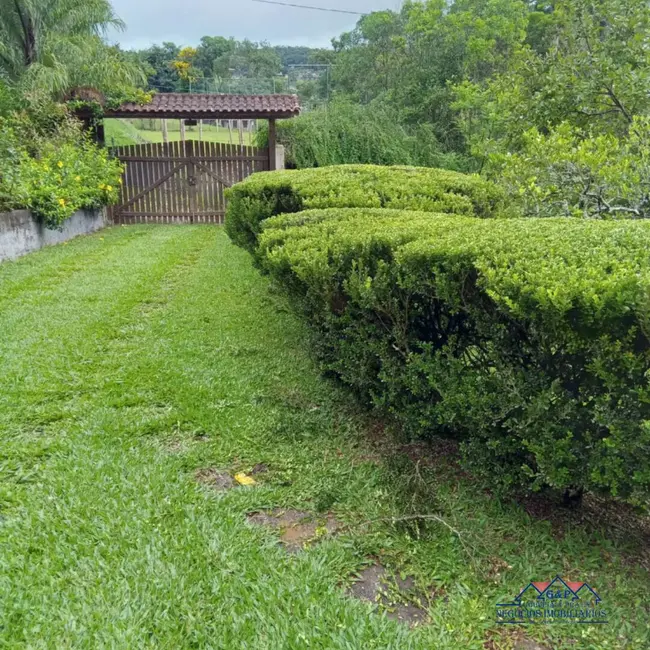 Chácara com 3 quartos à venda, 3240m2 em Mairinque - SP - imagem 8 Foto 8 de Chácara com 3 quartos à venda, 3240m2 em Mairinque - SP
