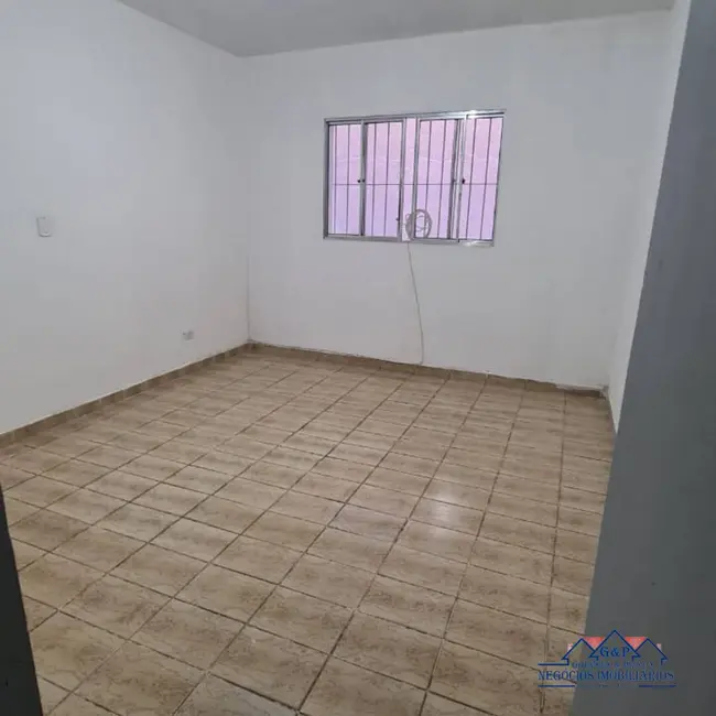 Casa com 2 quartos para alugar em Padroeira, Osasco - SP - imagem 3 Foto 3 de Casa com 2 quartos para alugar em Padroeira, Osasco - SP