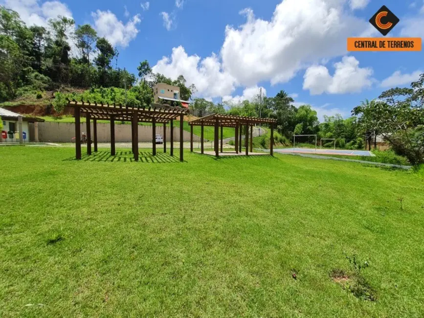 Foto 3 de Terreno / Lote à venda, 740m2 em Camacari - BA