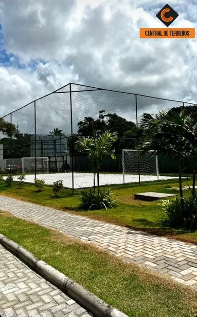 Foto 2 de Terreno / Lote à venda, 300m2 em Camacari - BA