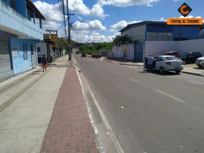 Foto 2 de Terreno / Lote à venda e para alugar, 900m2 em Camacari - BA