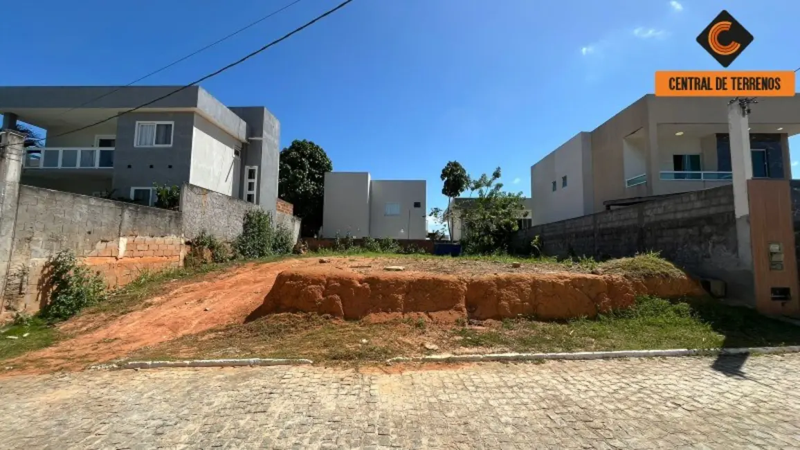 Foto 1 de Terreno / Lote à venda, 300m2 em Lauro De Freitas - BA