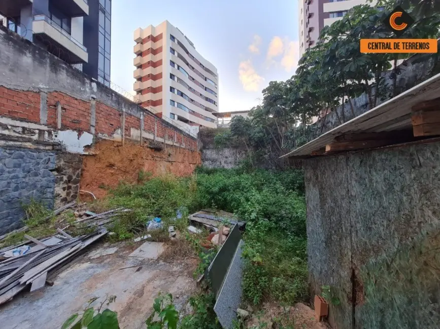 Foto 2 de Terreno / Lote à venda, 450m2 em Pituba, Salvador - BA