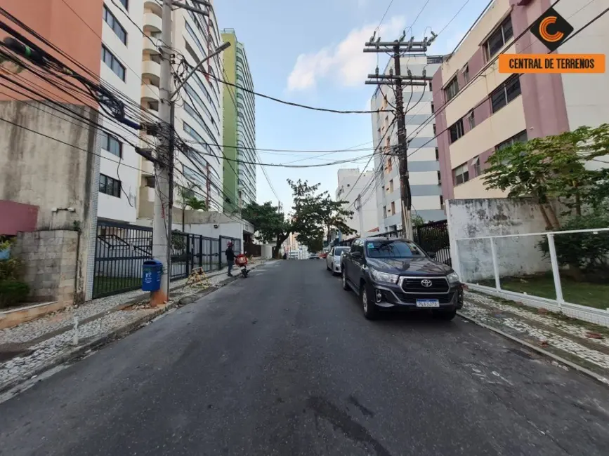Terreno / Lote à venda, 450m2 em Pituba, Salvador - BA - imagem 4 Foto 4 de Terreno / Lote à venda, 450m2 em Pituba, Salvador - BA