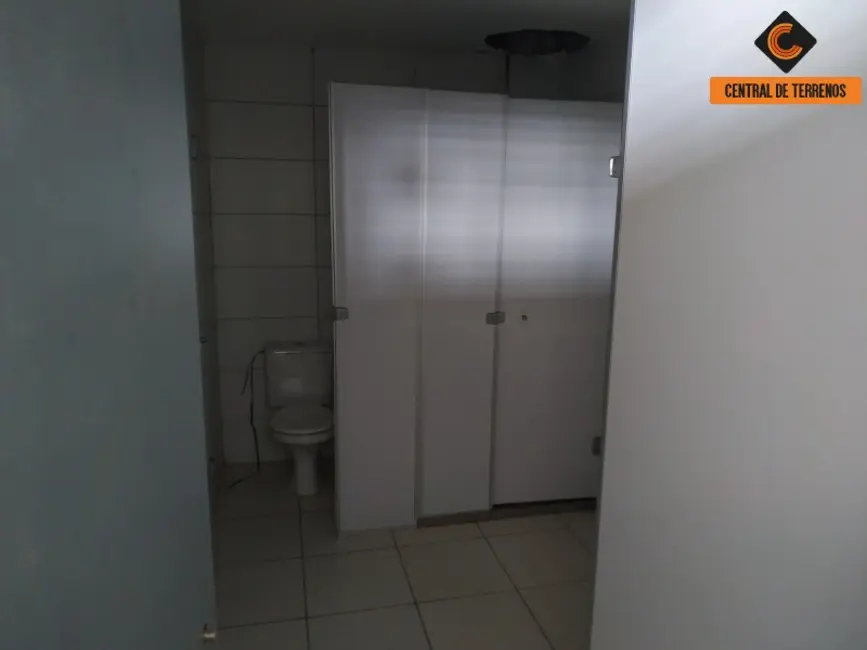 Armazém / Galpão para alugar, 370m2 em Caji, Lauro De Freitas - BA - imagem 8 Foto 8 de Armazém / Galpão para alugar, 370m2 em Caji, Lauro De Freitas - BA