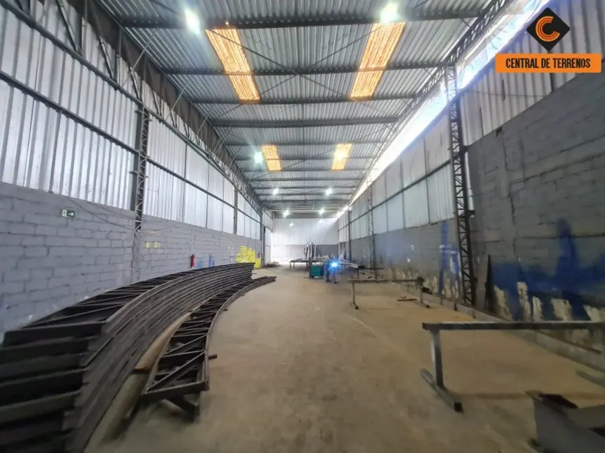 Armazém / Galpão para alugar, 400m2 em Caji, Lauro De Freitas - BA - imagem 4 Foto 4 de Armazém / Galpão para alugar, 400m2 em Caji, Lauro De Freitas - BA