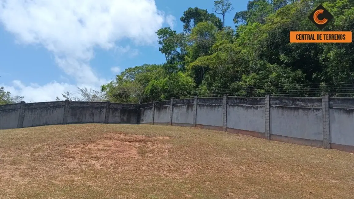 Foto 1 de Terreno / Lote à venda, 562m2 em Camacari - BA