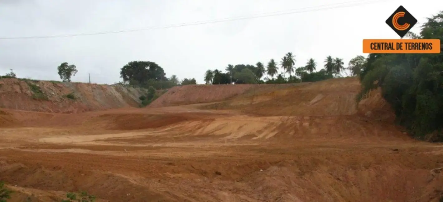 Foto 2 de Terreno / Lote à venda, 22000m2 em Cassange, Salvador - BA