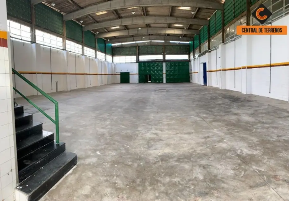 Foto 2 de Armazém / Galpão para alugar, 2000m2 em Pirajá, Salvador - BA