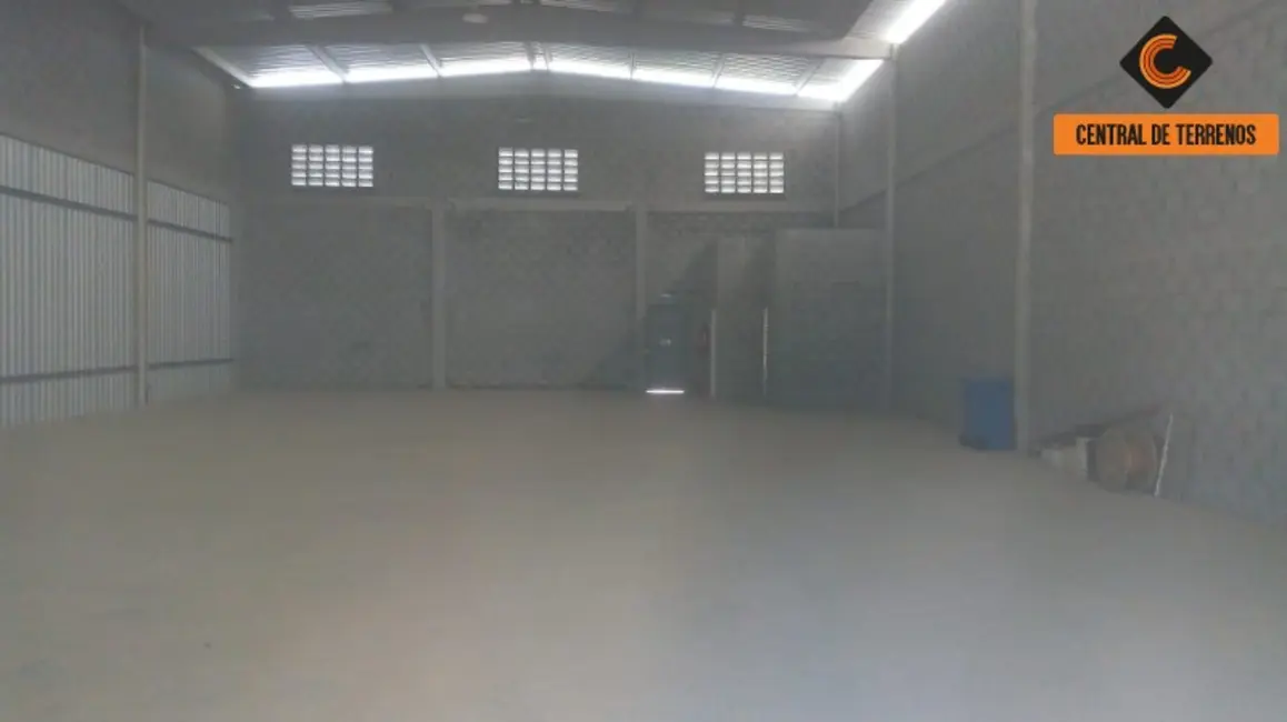 Foto 2 de Armazém / Galpão para alugar, 410m2 em Cassange, Salvador - BA
