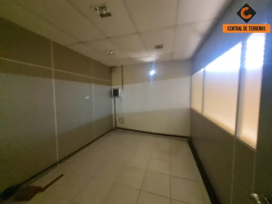 Armazém / Galpão para alugar, 700m2 em Lauro De Freitas - BA - imagem 5 Foto 5 de Armazém / Galpão para alugar, 700m2 em Lauro De Freitas - BA