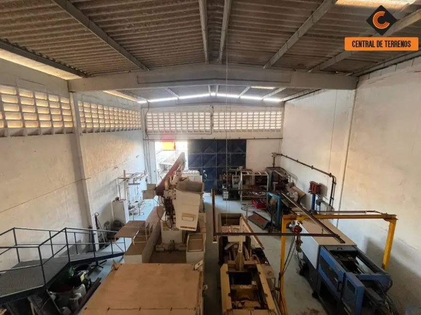 Foto 2 de Armazém / Galpão à venda, 280m2 em Lauro De Freitas - BA