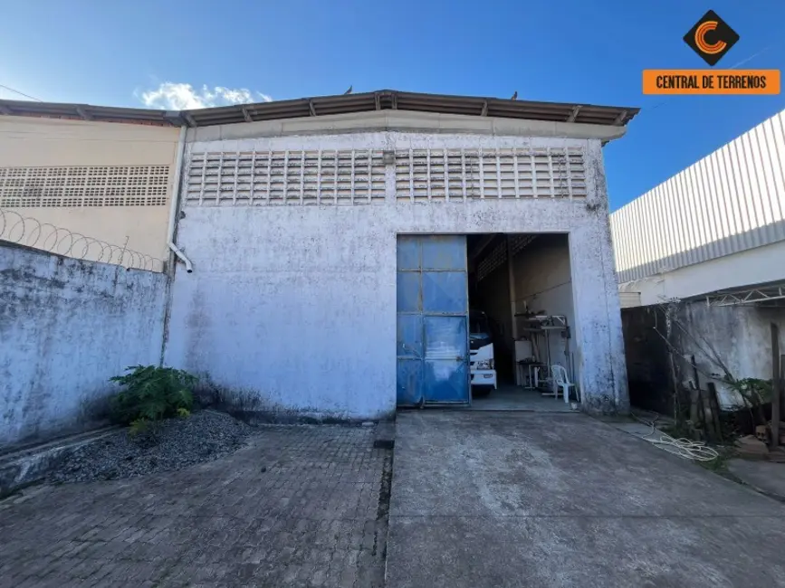 Foto 1 de Armazém / Galpão à venda, 280m2 em Lauro De Freitas - BA