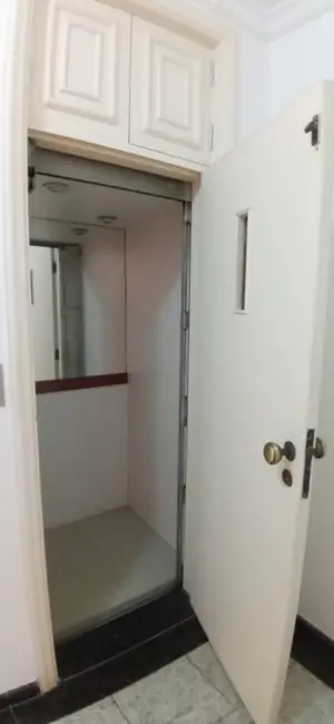 Casa com 4 quartos à venda, 480m2 em Ponta da Praia, Santos - SP - imagem 9 Foto 9 de Casa com 4 quartos à venda, 480m2 em Ponta da Praia, Santos - SP