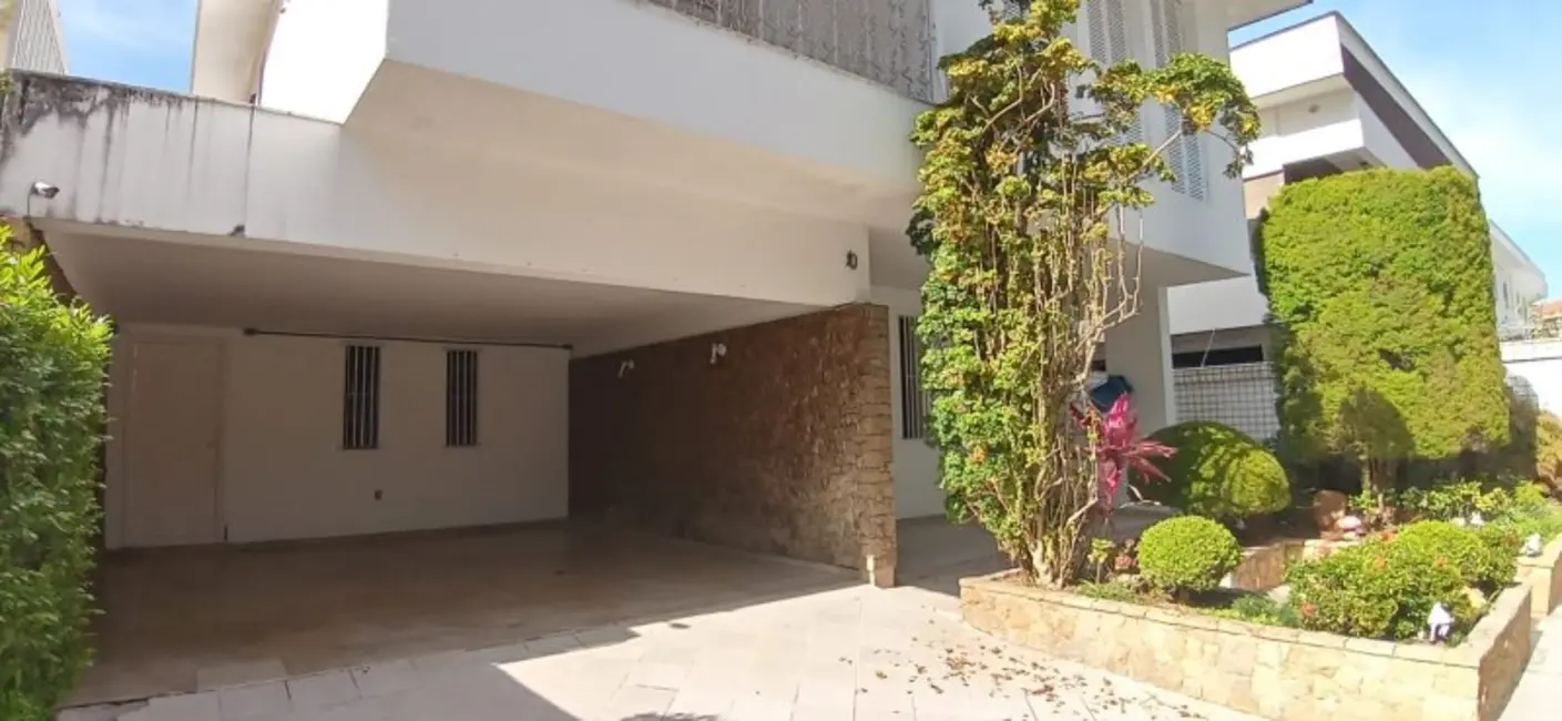 Casa com 4 quartos à venda, 480m2 em Ponta da Praia, Santos - SP - imagem 2 Foto 2 de Casa com 4 quartos à venda, 480m2 em Ponta da Praia, Santos - SP