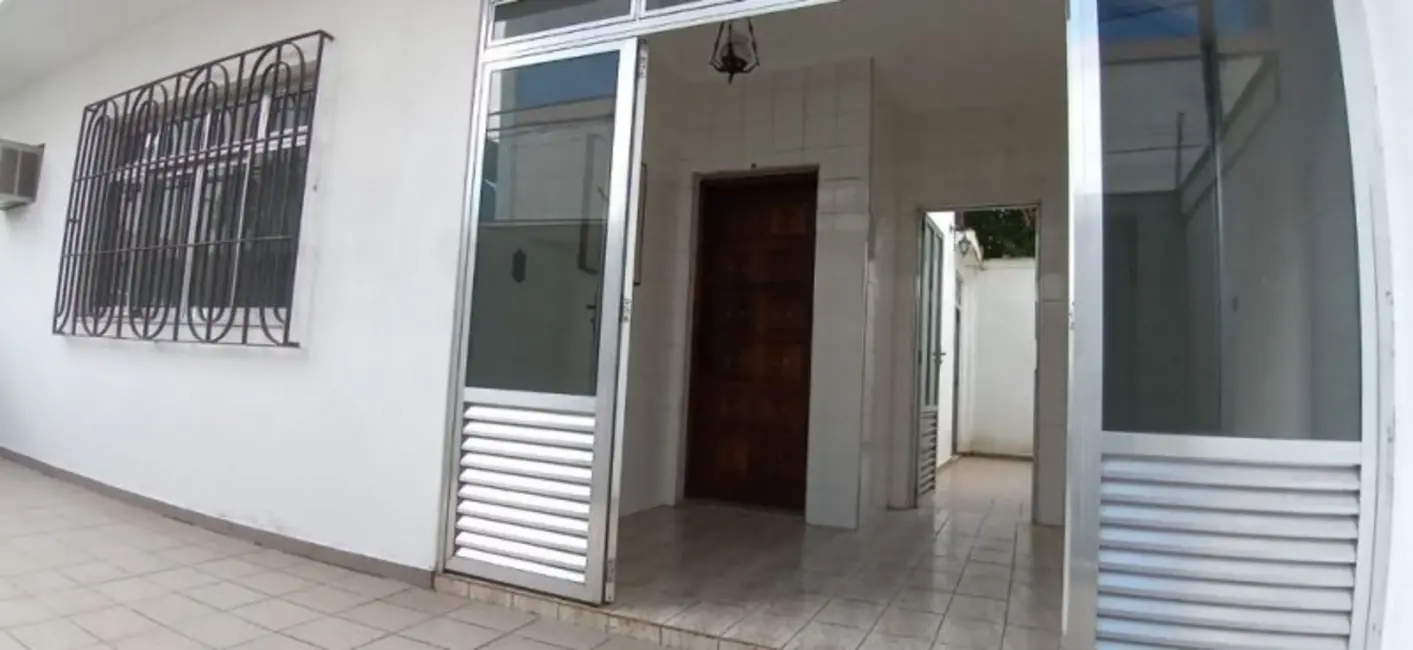 Casa com 3 quartos para alugar, 200m2 em Aparecida, Santos - SP - imagem 7 Foto 7 de Casa com 3 quartos para alugar, 200m2 em Aparecida, Santos - SP