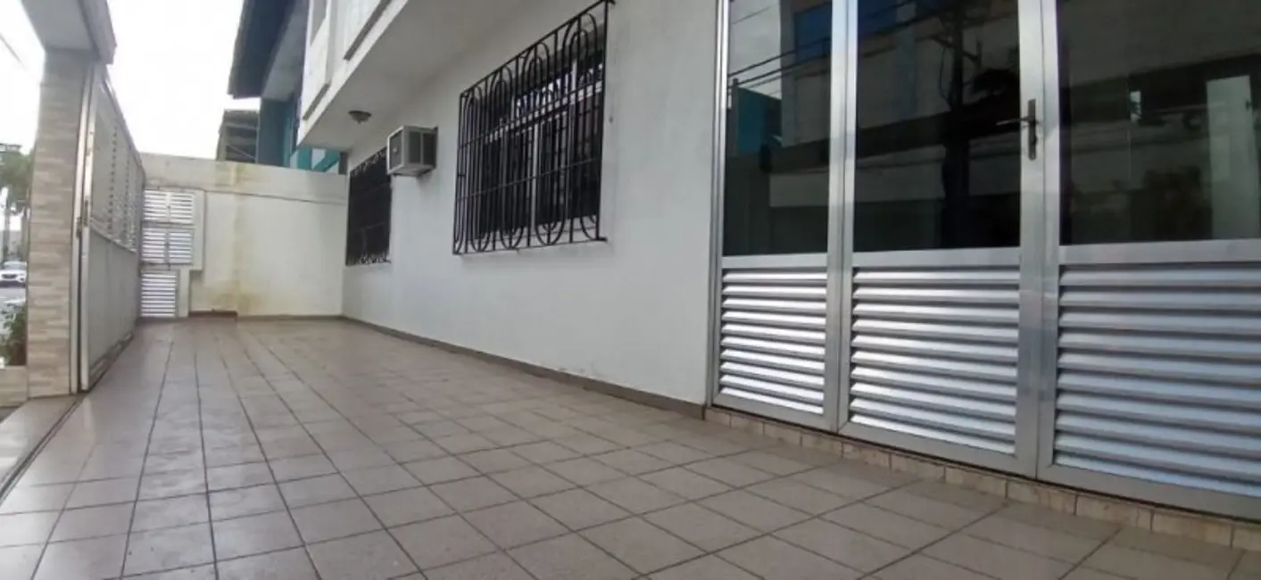 Casa com 3 quartos para alugar, 200m2 em Aparecida, Santos - SP - imagem 5 Foto 5 de Casa com 3 quartos para alugar, 200m2 em Aparecida, Santos - SP