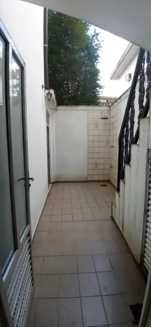 Casa com 3 quartos para alugar, 200m2 em Aparecida, Santos - SP - imagem 9 Foto 9 de Casa com 3 quartos para alugar, 200m2 em Aparecida, Santos - SP