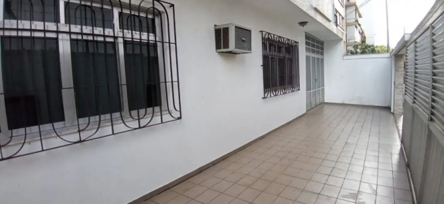 Casa com 3 quartos para alugar, 200m2 em Aparecida, Santos - SP - imagem 6 Foto 6 de Casa com 3 quartos para alugar, 200m2 em Aparecida, Santos - SP