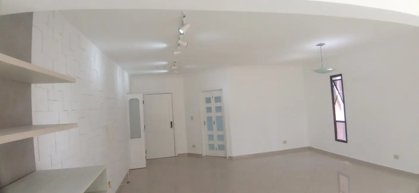 Apartamento com 3 quartos para alugar, 150m2 em Embaré, Santos - SP - imagem 4 Foto 4 de Apartamento com 3 quartos para alugar, 150m2 em Embaré, Santos - SP