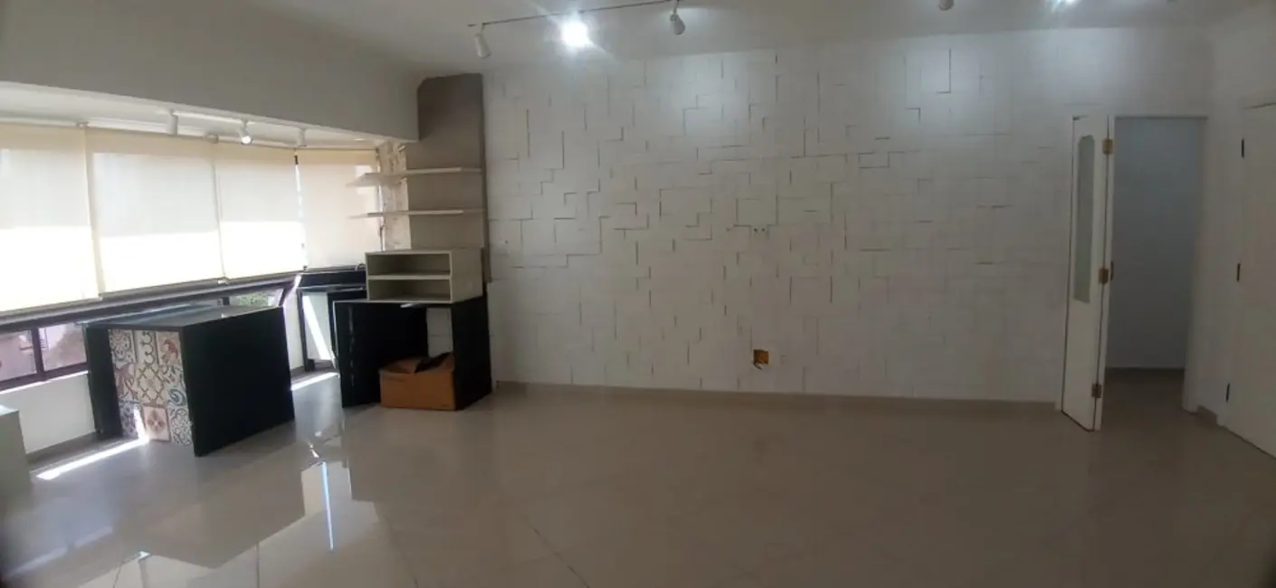 Apartamento com 3 quartos para alugar, 150m2 em Embaré, Santos - SP - imagem 5 Foto 5 de Apartamento com 3 quartos para alugar, 150m2 em Embaré, Santos - SP