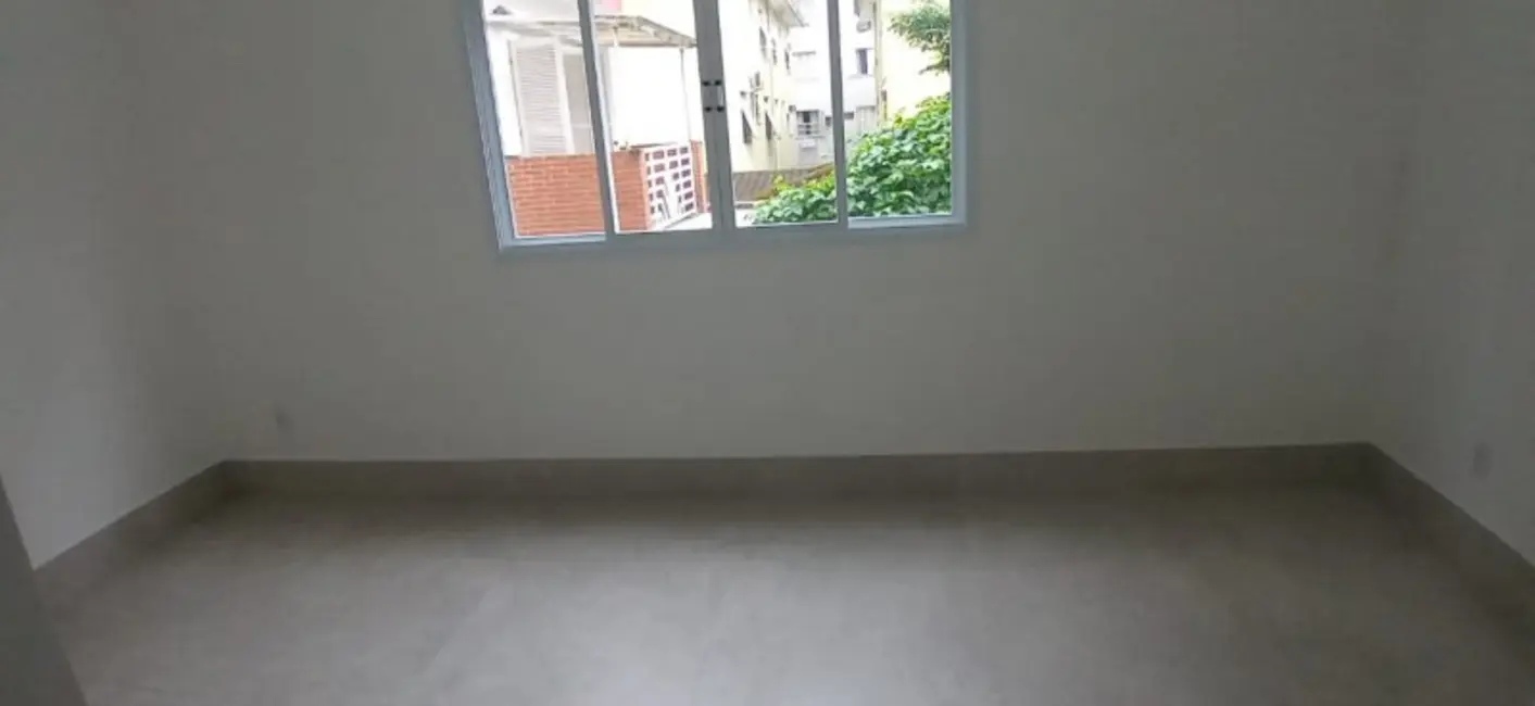 Foto 6 de Casa com 3 quartos à venda, 160m2 em Gonzaga, Santos - SP