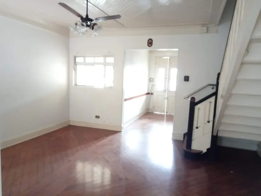 Foto 2 de Sobrado com 3 quartos à venda, 160m2 em Vila Mathias, Santos - SP