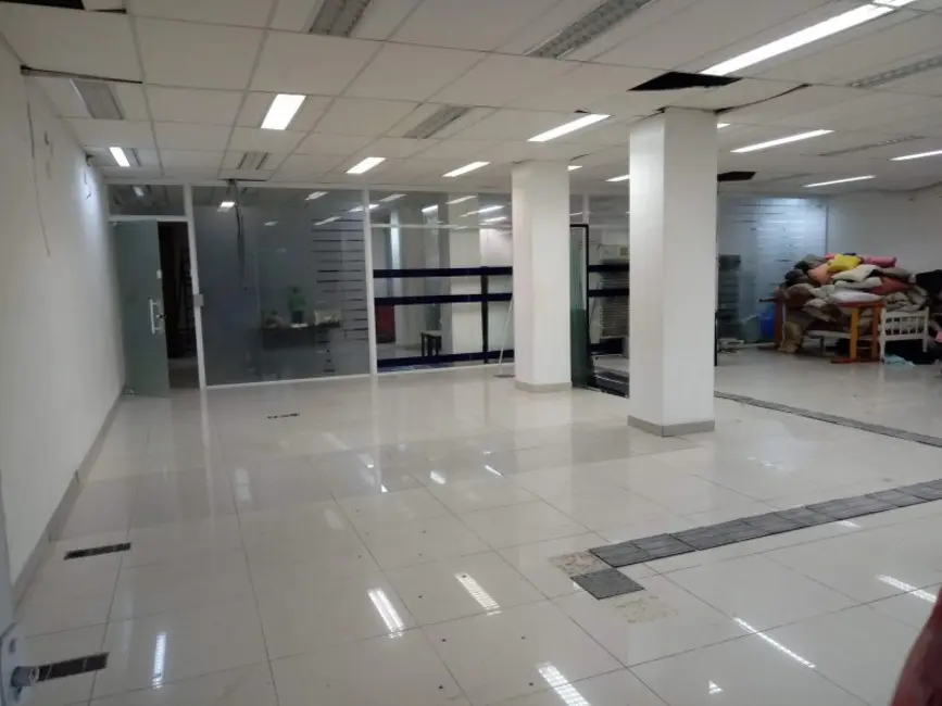 Sala Comercial para alugar, 330m2 em Centro, Cubatao - SP - imagem 6 Foto 6 de Sala Comercial para alugar, 330m2 em Centro, Cubatao - SP