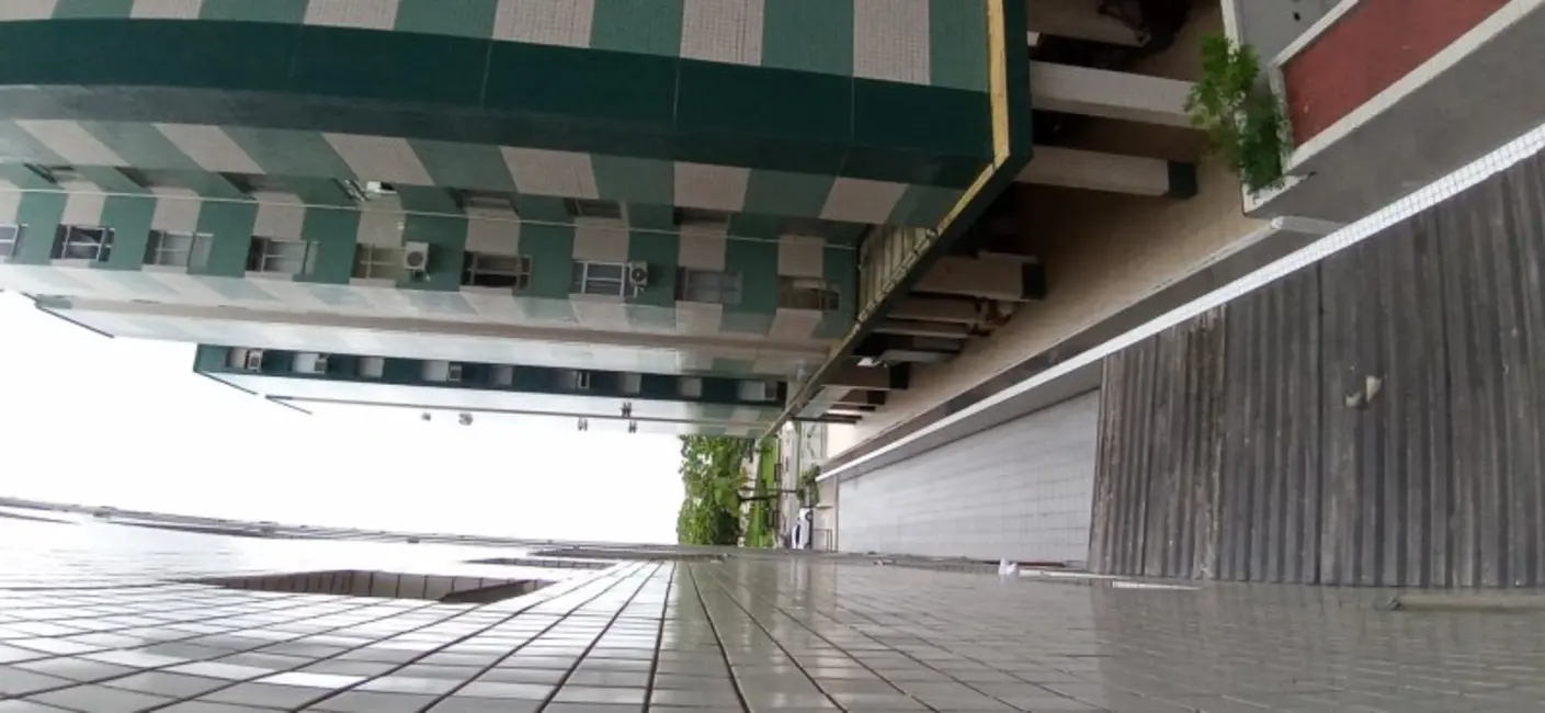 Apartamento com 2 quartos para alugar, 120m2 em Gonzaga, Santos - SP - imagem 4 Foto 4 de Apartamento com 2 quartos para alugar, 120m2 em Gonzaga, Santos - SP