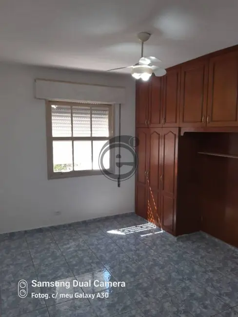 Apartamento com 3 quartos para alugar, 135m2 em Pompéia, Santos - SP - imagem 8 Foto 8 de Apartamento com 3 quartos para alugar, 135m2 em Pompéia, Santos - SP