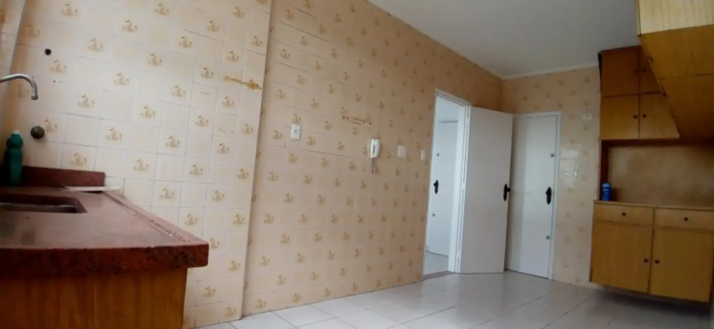 Cobertura com 3 quartos para alugar, 230m2 em Embaré, Santos - SP - imagem 7 Foto 7 de Cobertura com 3 quartos para alugar, 230m2 em Embaré, Santos - SP