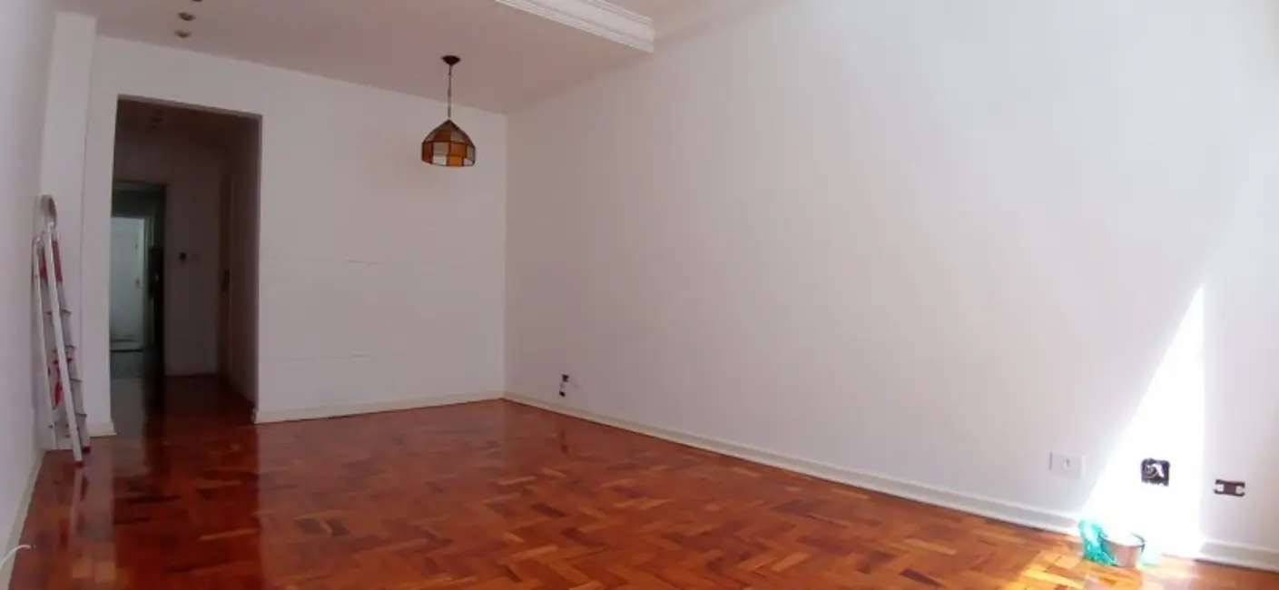 Apartamento com 2 quartos para alugar, 120m2 em Gonzaga, Santos - SP - imagem 3 Foto 3 de Apartamento com 2 quartos para alugar, 120m2 em Gonzaga, Santos - SP