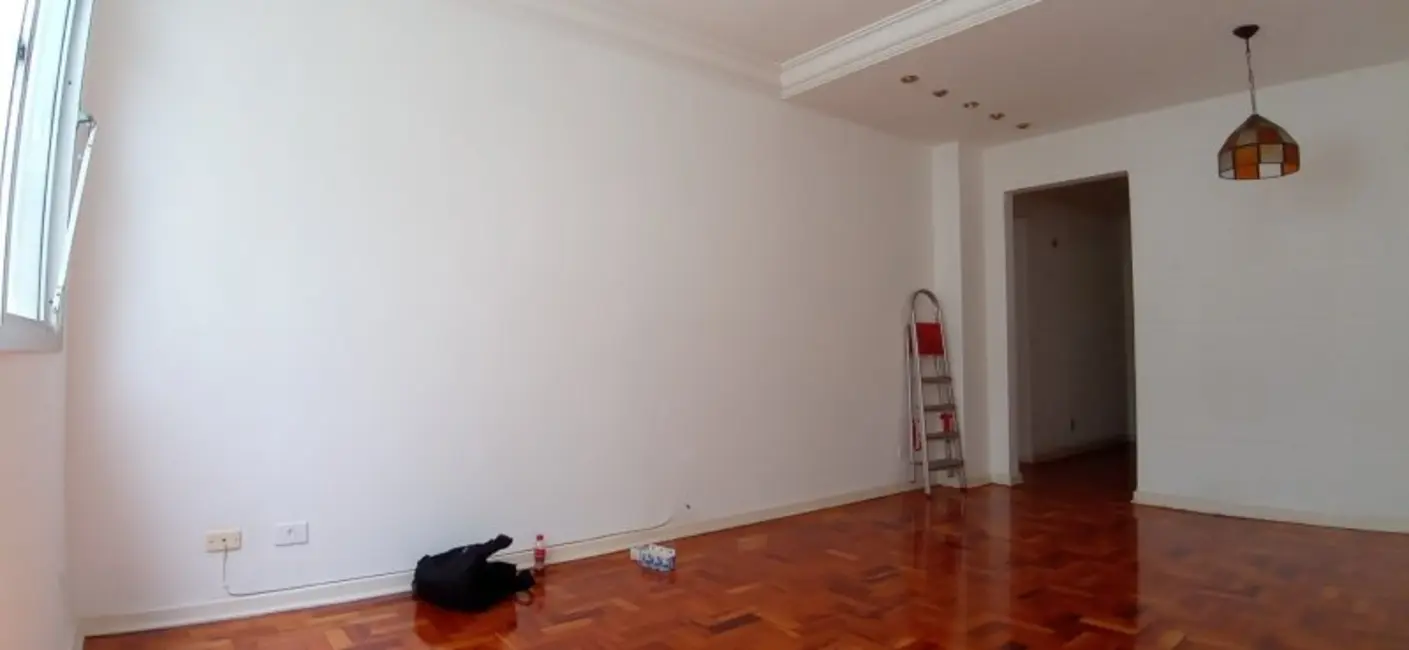 Apartamento com 2 quartos para alugar, 120m2 em Gonzaga, Santos - SP - imagem 4 Foto 4 de Apartamento com 2 quartos para alugar, 120m2 em Gonzaga, Santos - SP