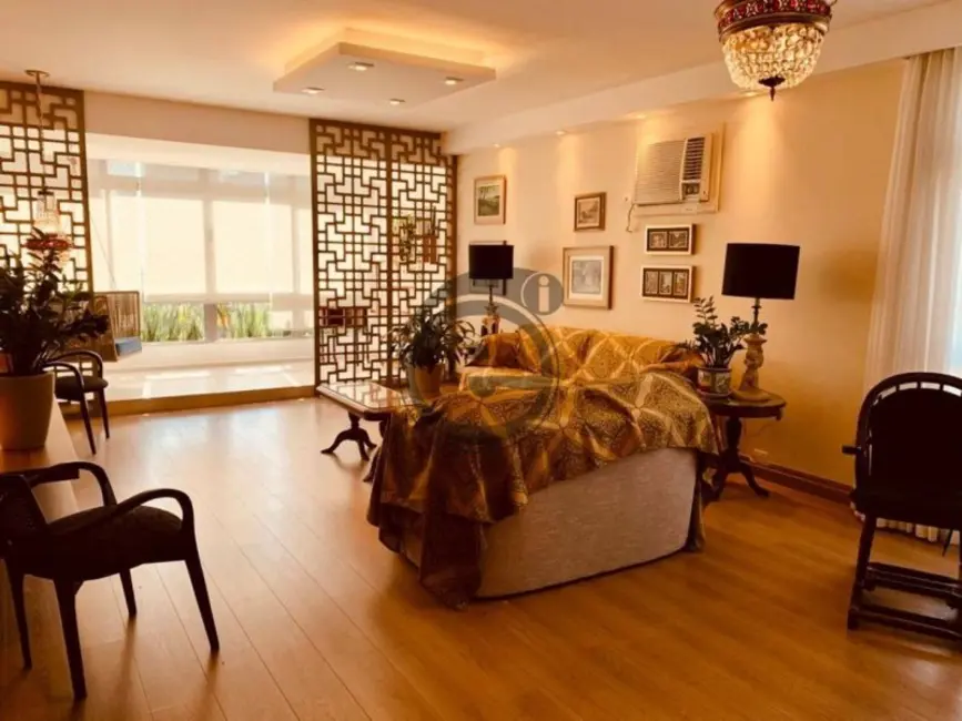 Foto 1 de Apartamento com 4 quartos para alugar em Gonzaga, Santos - SP