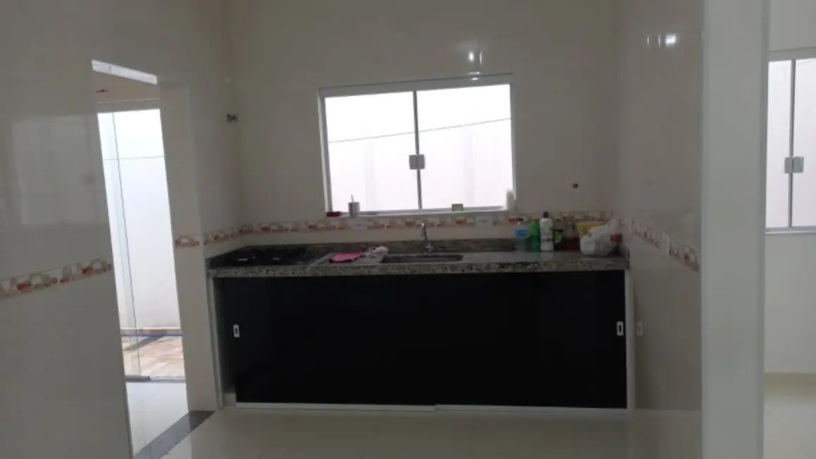 Casa com 3 quartos à venda, 175m2 em Peruibe - SP - imagem 4 Foto 4 de Casa com 3 quartos à venda, 175m2 em Peruibe - SP