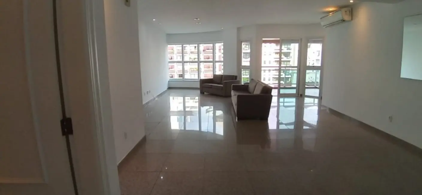 Foto 1 de Apartamento com 4 quartos à venda, 205m2 em Gonzaga, Santos - SP