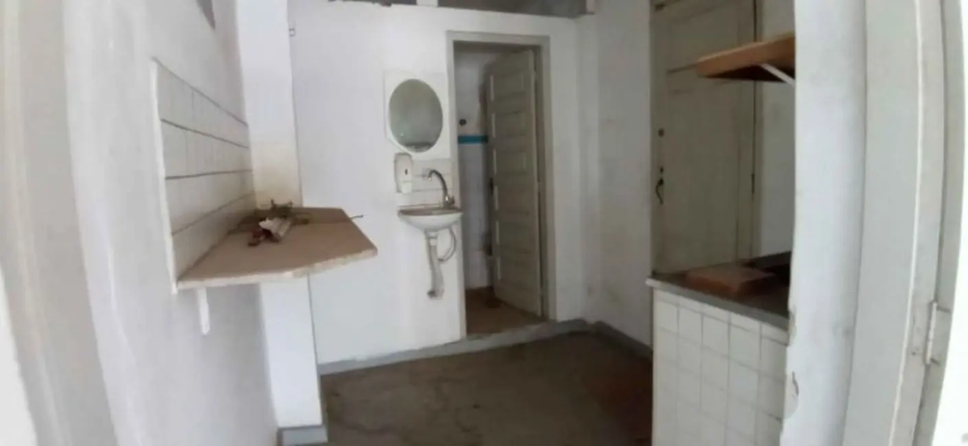 Armazém / Galpão com 2 quartos para alugar, 170m2 em Macuco, Santos - SP - imagem 5 Foto 5 de Armazém / Galpão com 2 quartos para alugar, 170m2 em Macuco, Santos - SP
