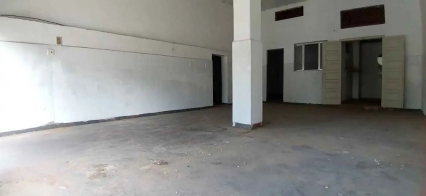 Armazém / Galpão com 2 quartos para alugar, 170m2 em Macuco, Santos - SP - imagem 3 Foto 3 de Armazém / Galpão com 2 quartos para alugar, 170m2 em Macuco, Santos - SP