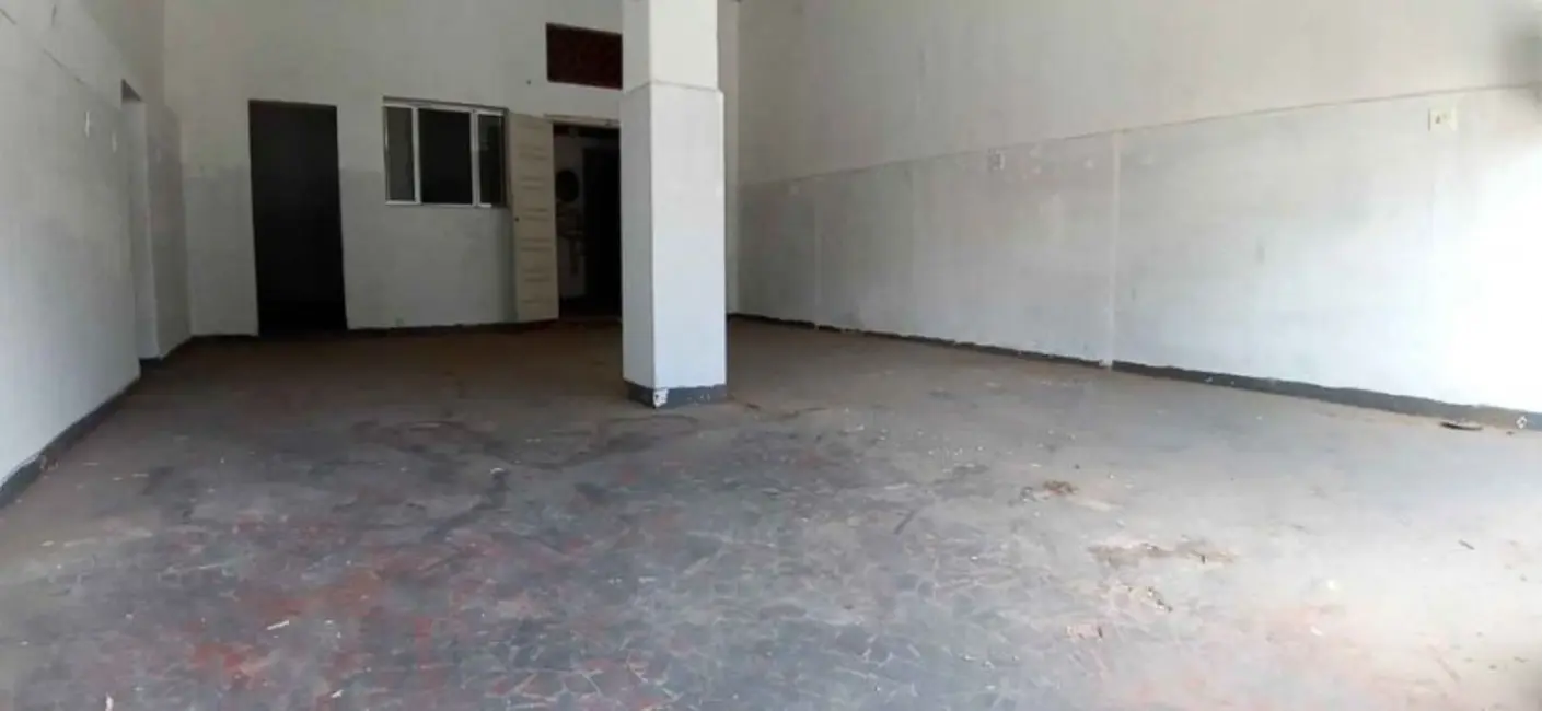 Armazém / Galpão com 2 quartos para alugar, 170m2 em Macuco, Santos - SP - imagem 4 Foto 4 de Armazém / Galpão com 2 quartos para alugar, 170m2 em Macuco, Santos - SP