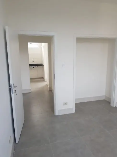 Apartamento com 2 quartos à venda, 55m2 em Gonzaga, Santos - SP - imagem 3 Foto 3 de Apartamento com 2 quartos à venda, 55m2 em Gonzaga, Santos - SP