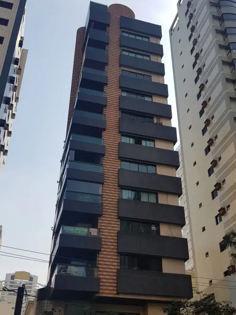 Foto 2 de Apartamento com 3 quartos para alugar, 136m2 em Embaré, Santos - SP
