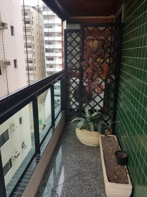 Apartamento com 3 quartos para alugar, 136m2 em Embaré, Santos - SP - imagem 5 Foto 5 de Apartamento com 3 quartos para alugar, 136m2 em Embaré, Santos - SP