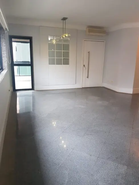 Foto 1 de Apartamento com 3 quartos para alugar, 136m2 em Embaré, Santos - SP