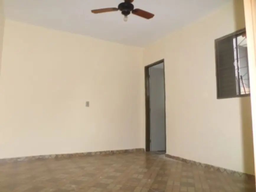 Casa com 5 quartos à venda, 248m2 em Jardim das Estações (Vila Xavier), Araraquara - SP - imagem 3 Foto 3 de Casa com 5 quartos à venda, 248m2 em Jardim das Estações (Vila Xavier), Araraquara - SP