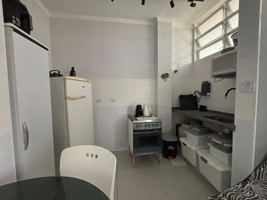 Apartamento com 2 quartos à venda, 50m2 em Gonzaga, Santos - SP - imagem 6 Foto 6 de Apartamento com 2 quartos à venda, 50m2 em Gonzaga, Santos - SP