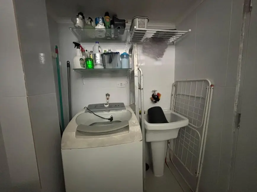 Apartamento com 2 quartos à venda, 50m2 em Gonzaga, Santos - SP - imagem 7 Foto 7 de Apartamento com 2 quartos à venda, 50m2 em Gonzaga, Santos - SP