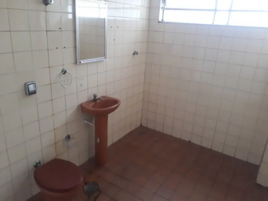 Sala Comercial para alugar, 109m2 em Centro, Santos - SP - imagem 6 Foto 6 de Sala Comercial para alugar, 109m2 em Centro, Santos - SP