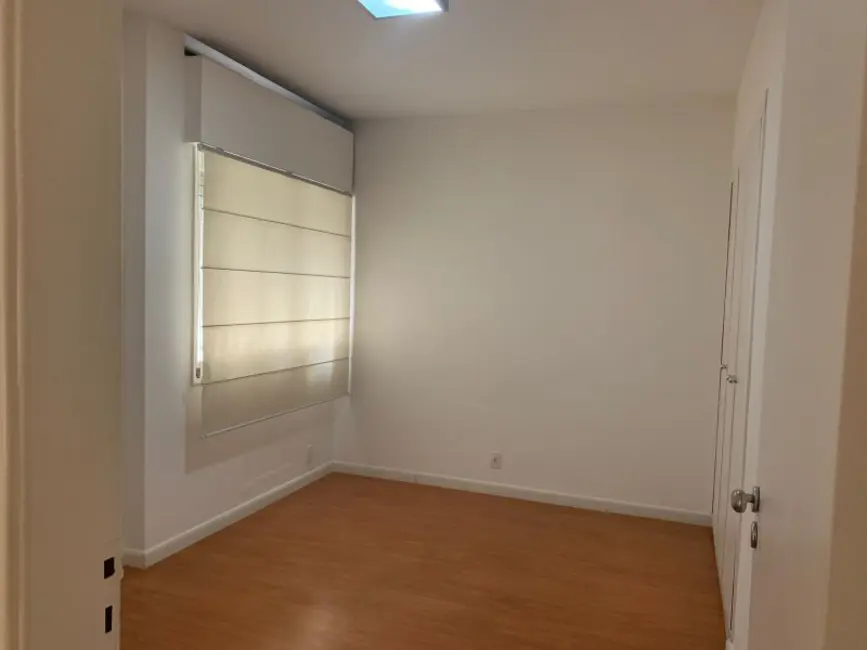 Apartamento com 3 quartos para alugar, 140m2 em Boqueirão, Santos - SP - imagem 9 Foto 9 de Apartamento com 3 quartos para alugar, 140m2 em Boqueirão, Santos - SP