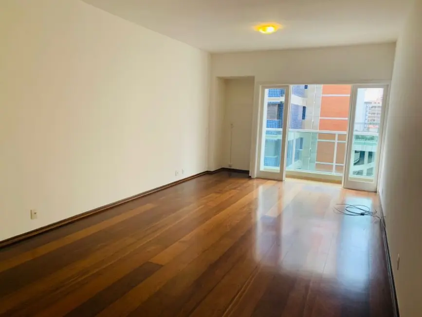 Apartamento com 3 quartos para alugar, 140m2 em Boqueirão, Santos - SP - imagem 4 Foto 4 de Apartamento com 3 quartos para alugar, 140m2 em Boqueirão, Santos - SP