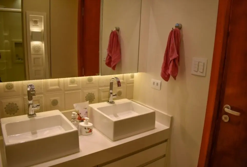 Apartamento com 2 quartos à venda, 105m2 em Gonzaga, Santos - SP - imagem 6 Foto 6 de Apartamento com 2 quartos à venda, 105m2 em Gonzaga, Santos - SP